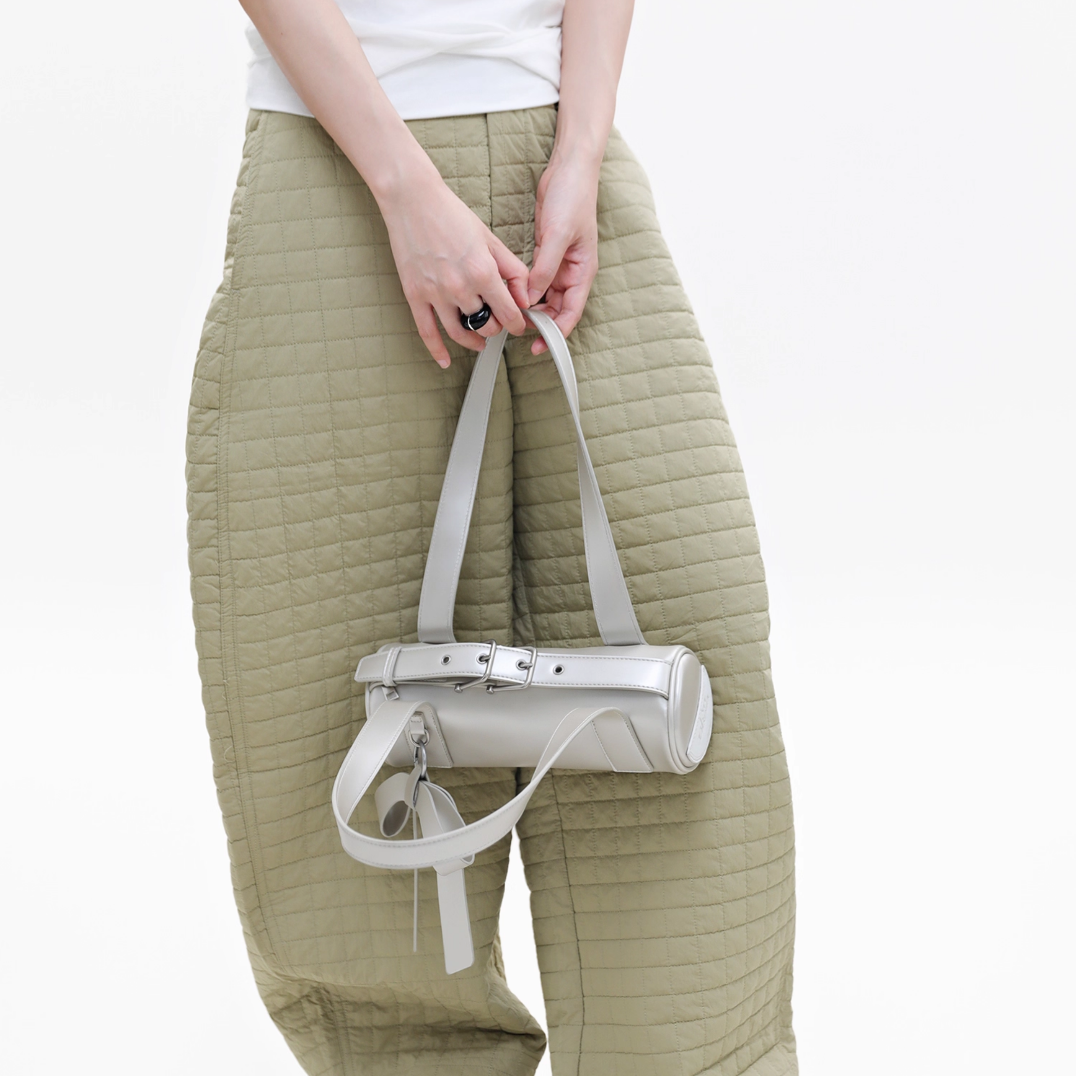 Ribbon Barrel Velt Bag