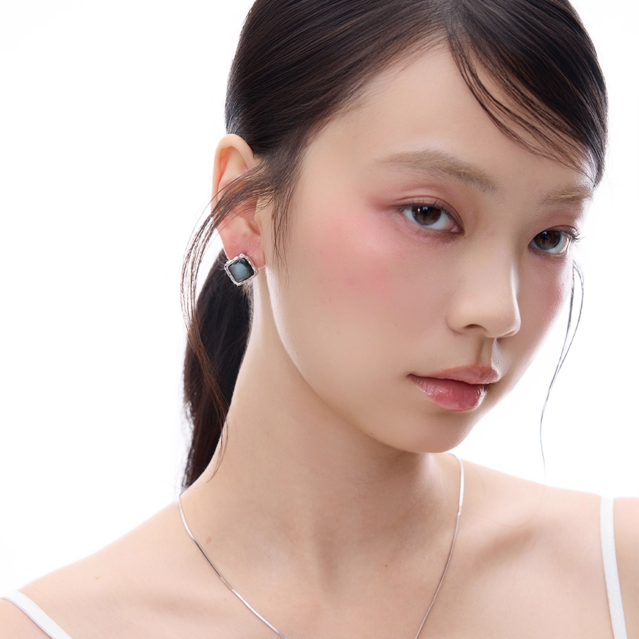 S925 Cubic zirconia noir square studs pierce