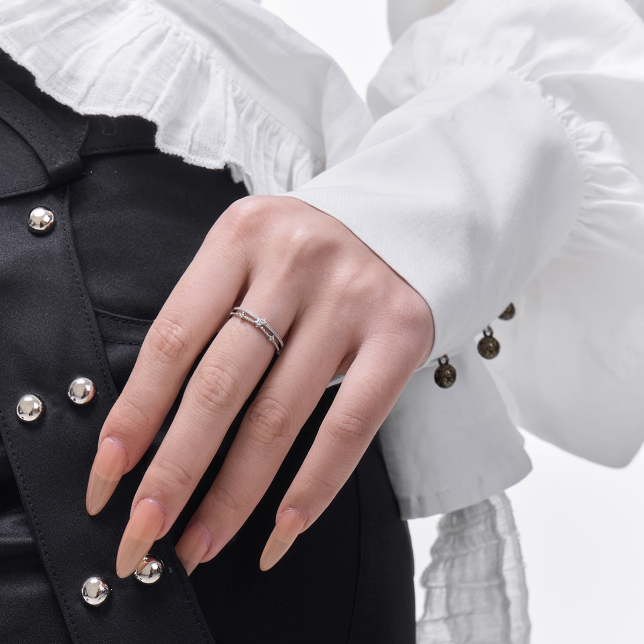 Cubic zirconia lumière ring