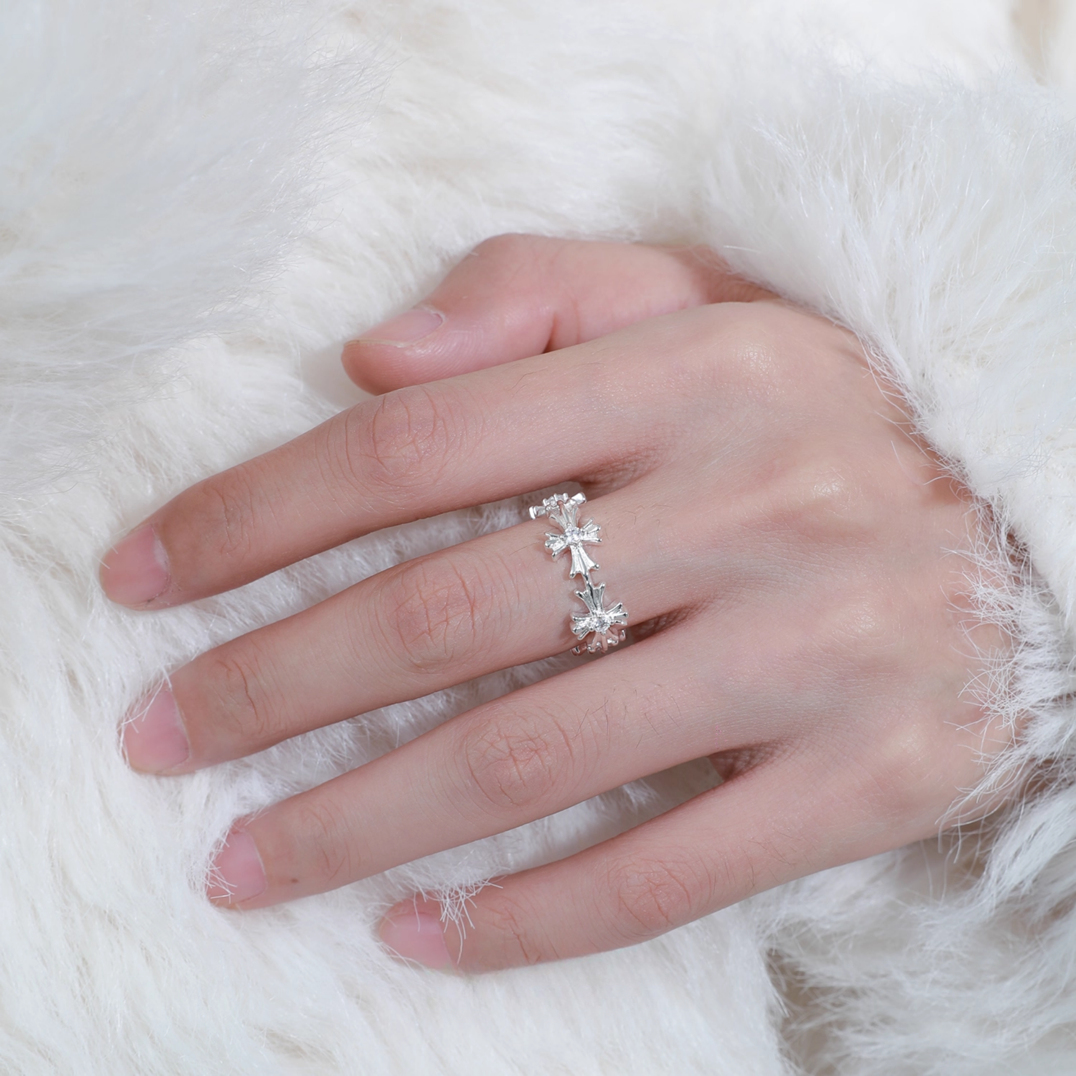 S925 Stellar cross ring