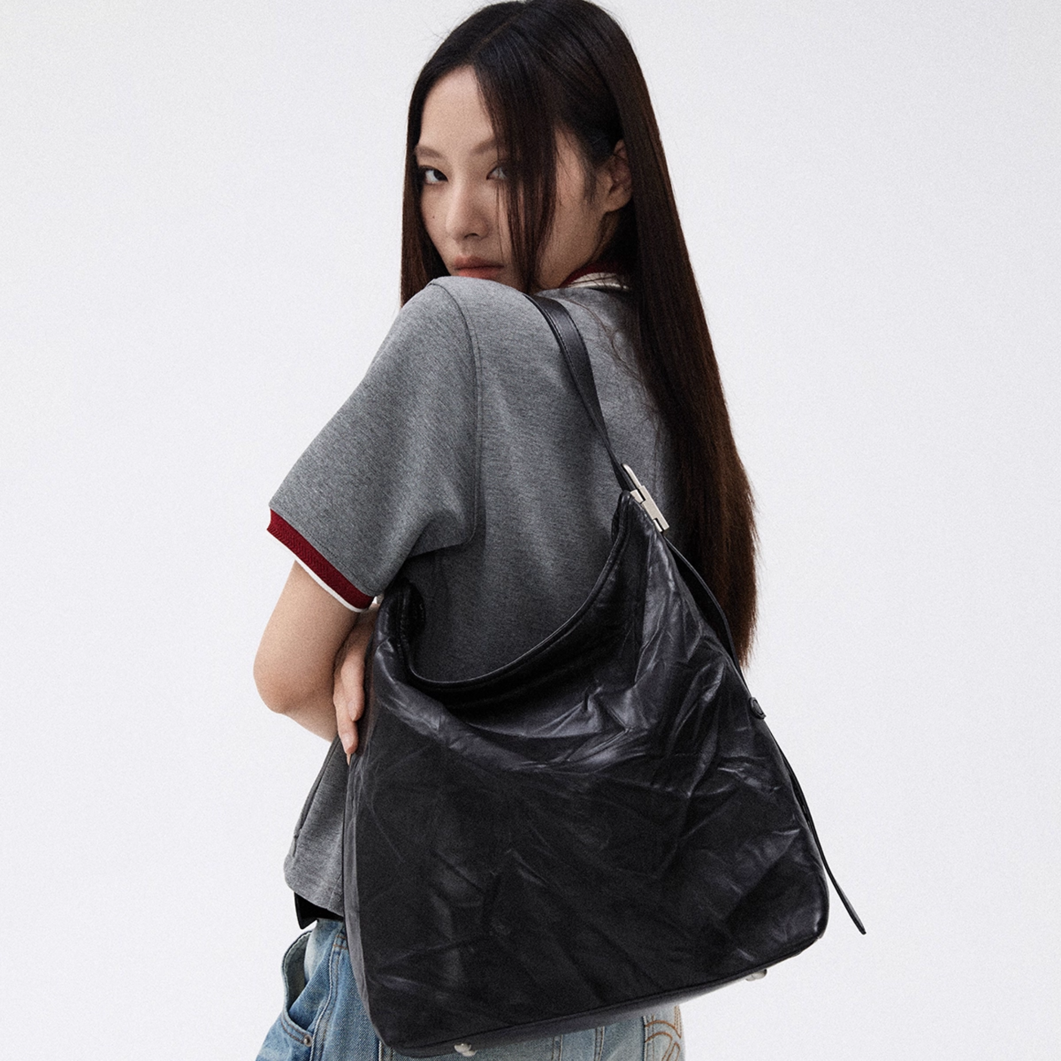 Noir Shoulder Bag