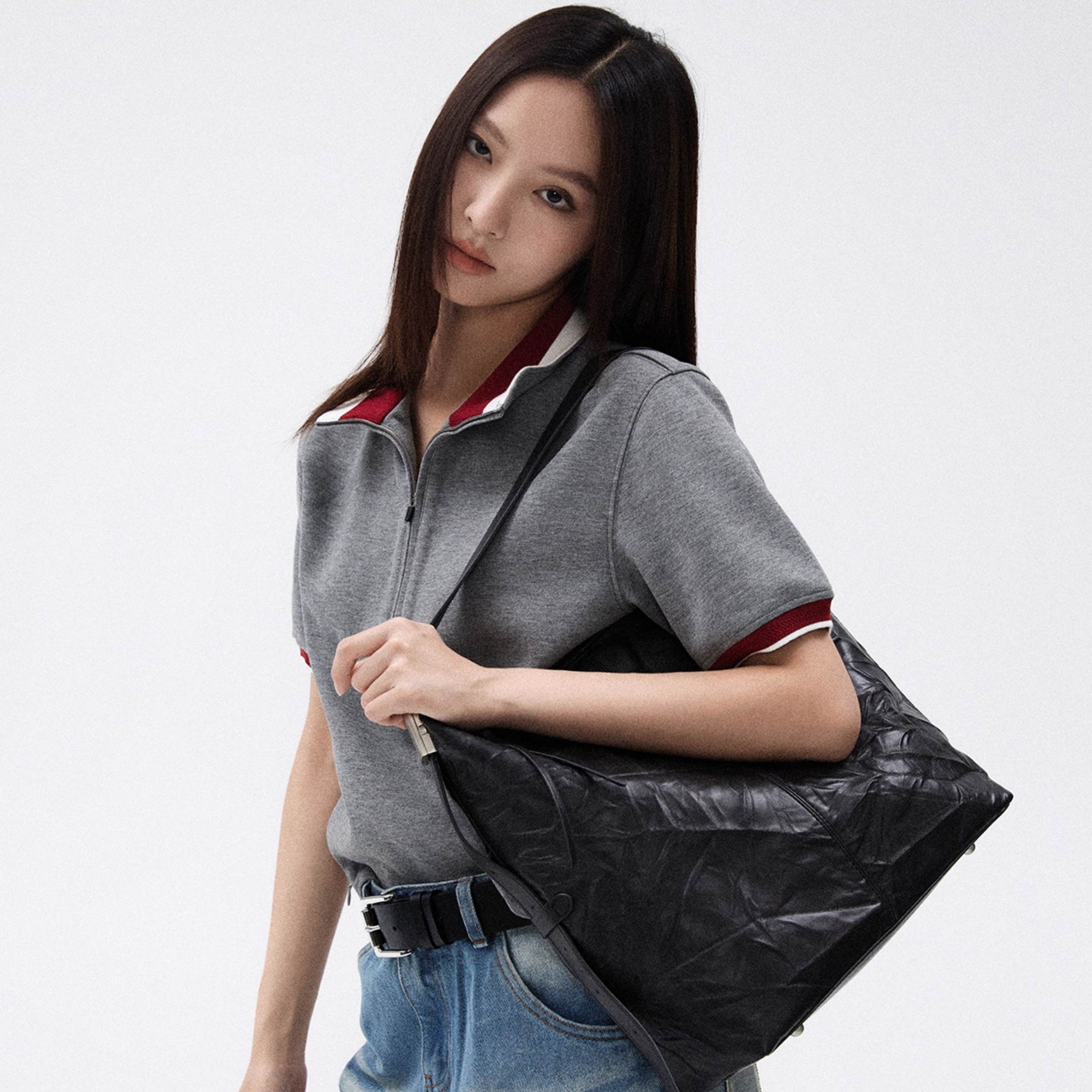 Noir Shoulder Bag