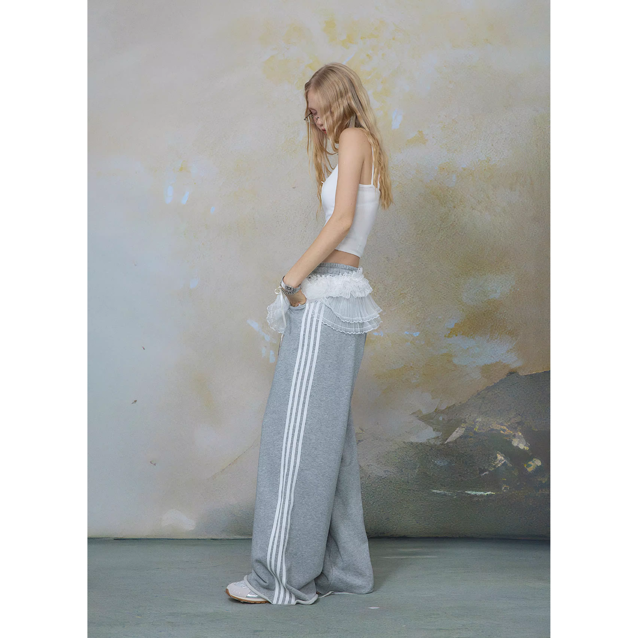 Side stripe sweat pants