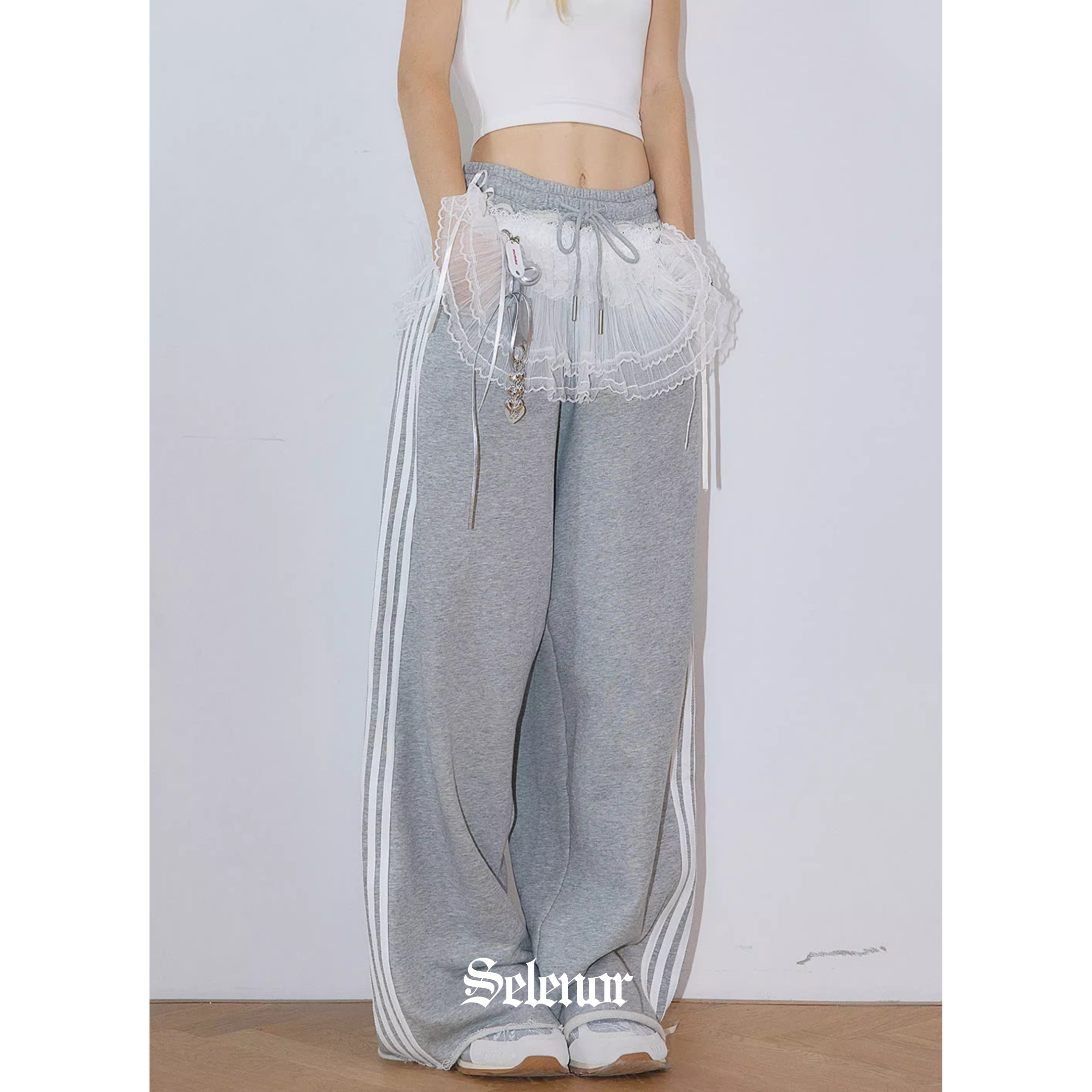 Side stripe sweat pants