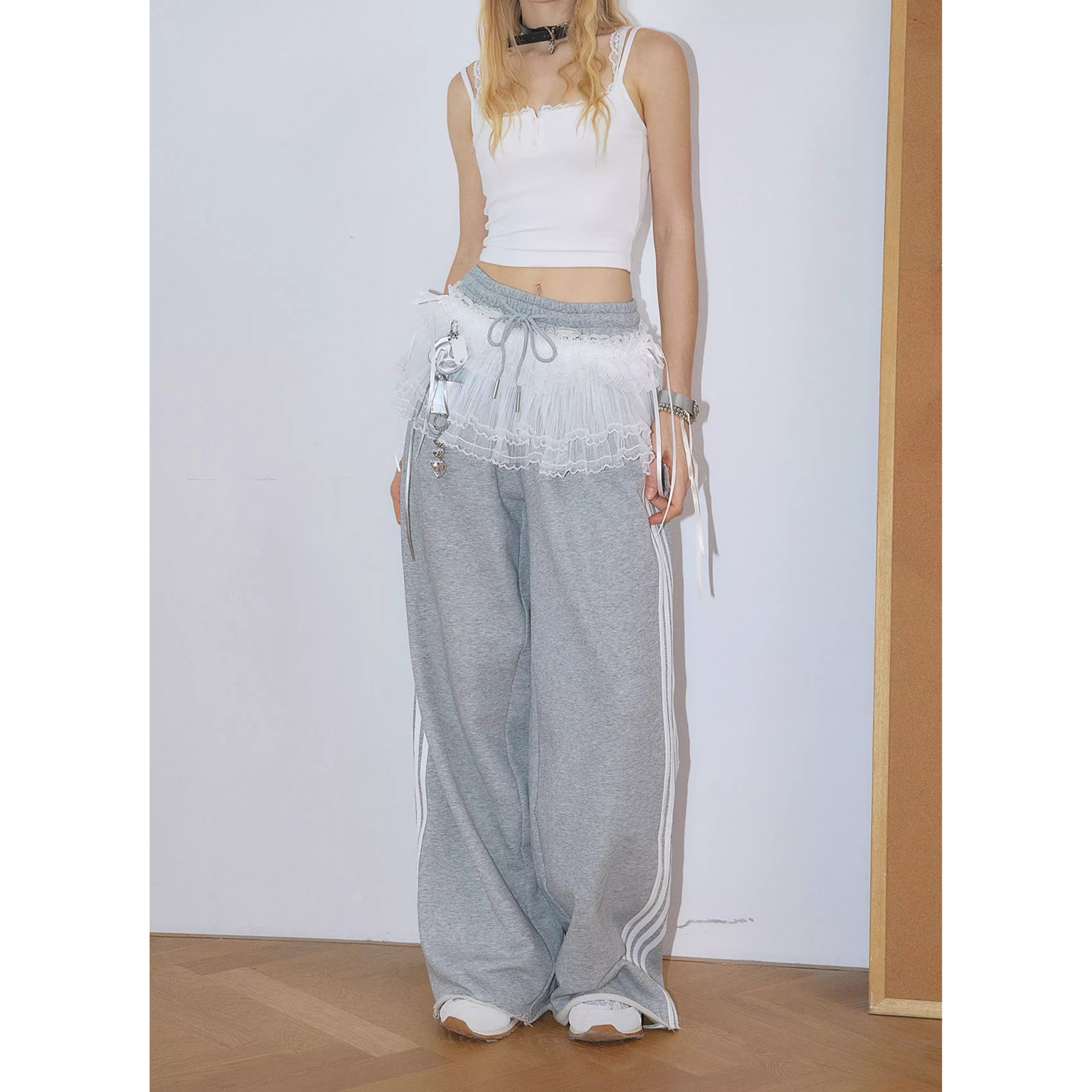 Side stripe sweat pants